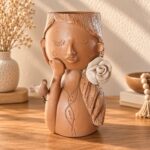 Vaso Menina dos Sonhos com Flor – Naide e Juca