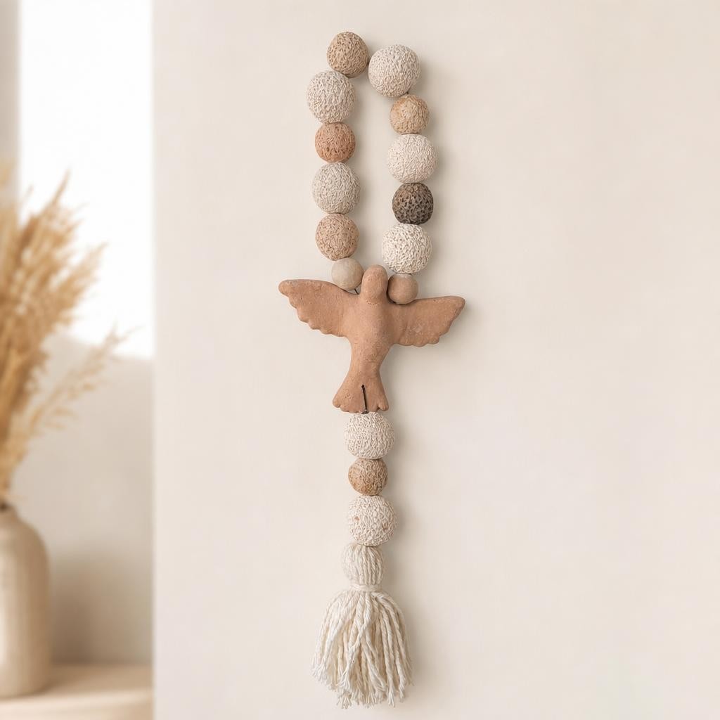 Mini Colar Espírito Santo – Ateliê Família Gomes Mini Colar Espírito Santo – Ateliê Família Gomes